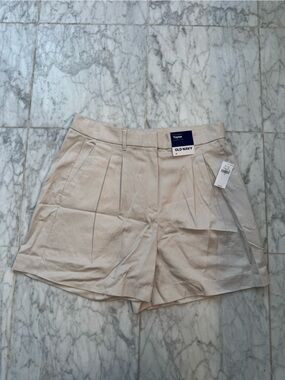 Old Navy Light Khaki Shorts